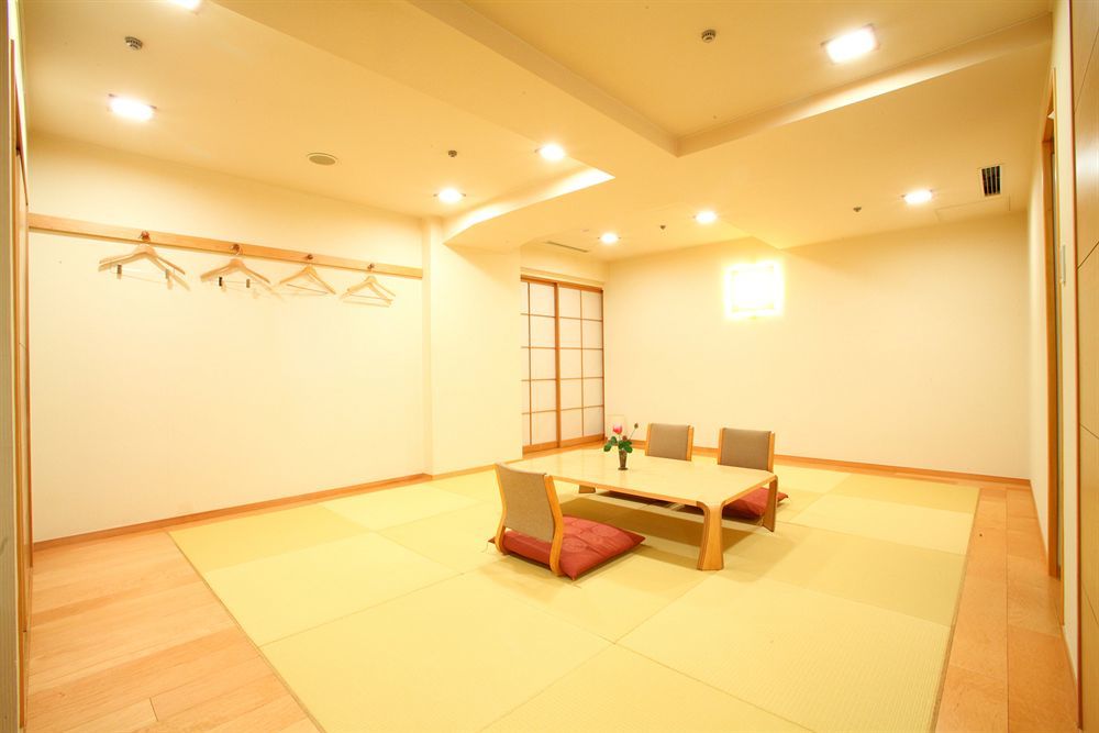 Hotel Yokohama Camelot Japan Экстерьер фото