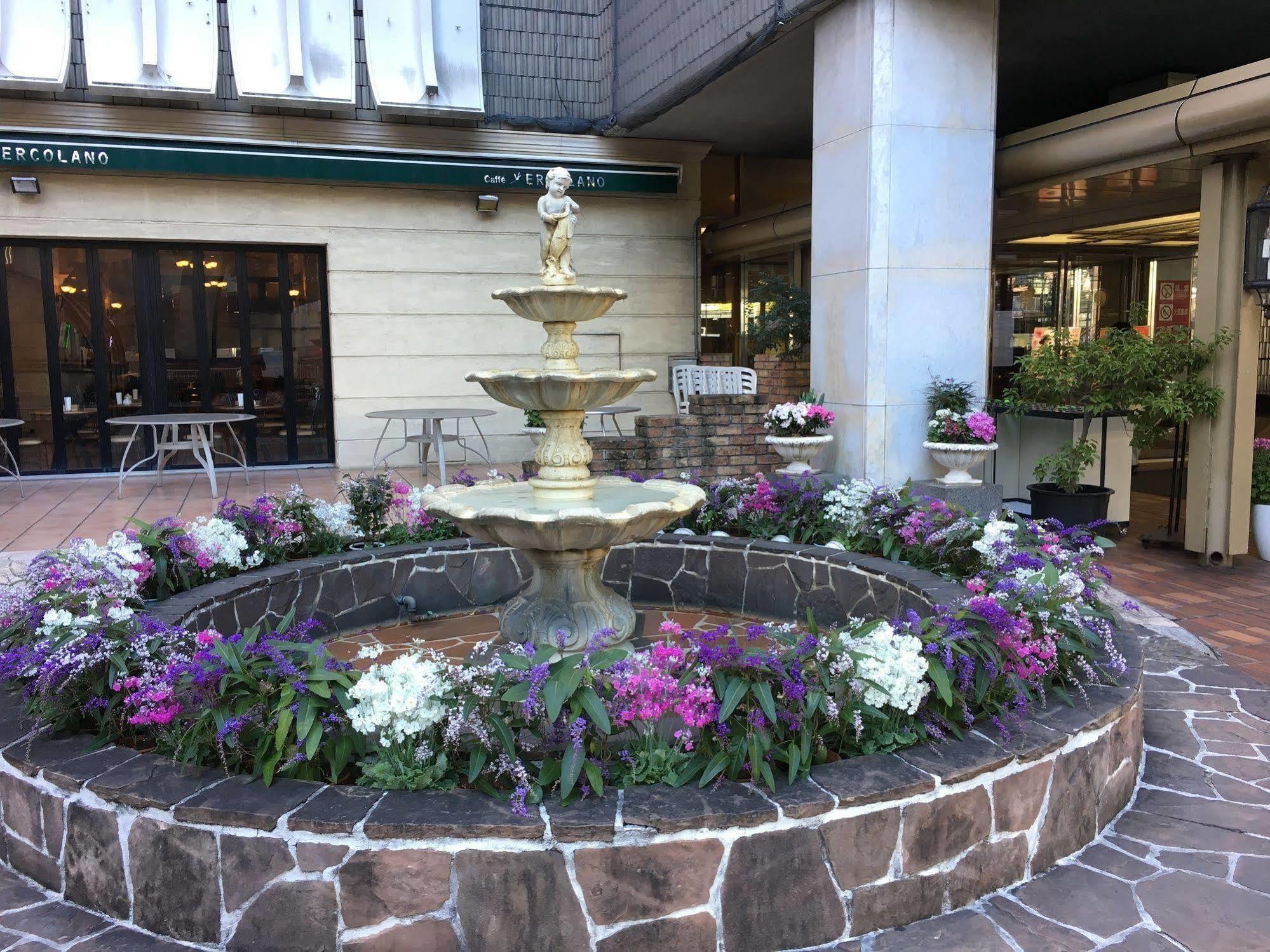Hotel Yokohama Camelot Japan Экстерьер фото